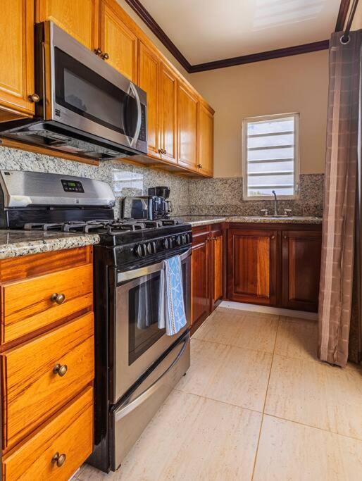 The Junior Suite'S "Palm Studio Apartment" South Hill Village Esterno foto